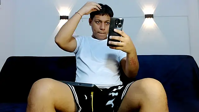 Tylerdrdn online show from November 5, 9:29 pm