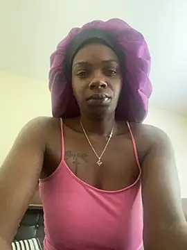 theprettysoles online show from July 19, 2:03 pm