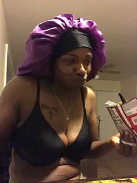 theprettysoles online show from June 14, 2:19 am