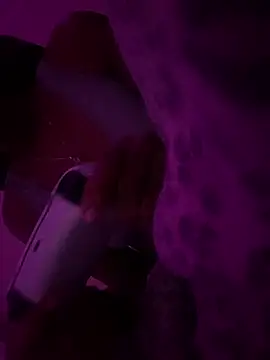 theprettysoles online show from April 8, 6:37 am