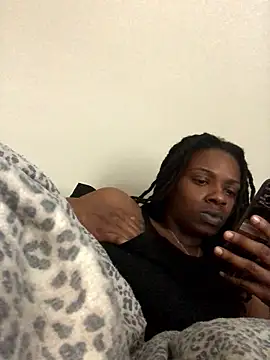 theprettysoles online show from January 5, 5:27 pm