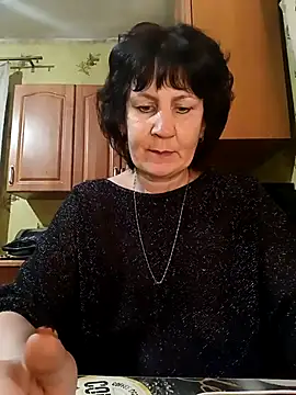 Snapshot of Laura_Kiss chatting on March 12, 6:53 pm Laura Kiss online show from March 12, 6:53 pm
