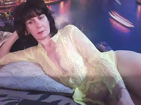 Laura Kiss online show from February 24, 4:19 pm