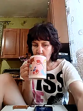 Snapshot of Laura_Kiss chatting on November 16, 10:20 am Laura Kiss online show from November 16, 10:20 am