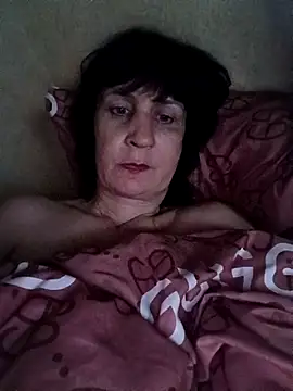 Laura Kiss online show from April 21, 9:43 pm