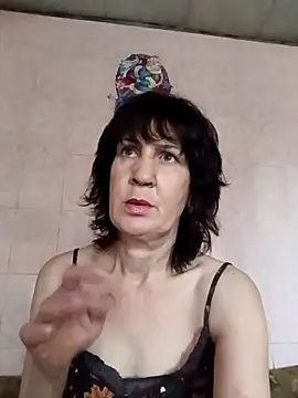 Laura Kiss online show from April 9, 10:21 am