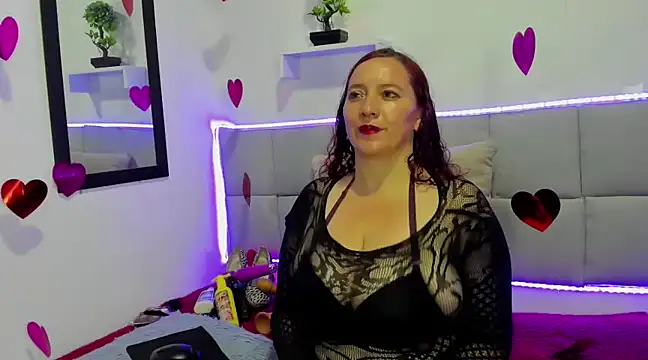 Madisson Housse online show from February 22, 10:52 pm