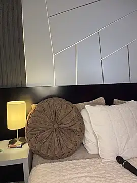 fiorella paris online show from April 14, 9:31 pm