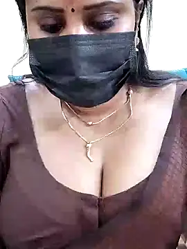 Snapshot of Queenflowerr chatting on February 11, 11:54 pm Queenflowerr online show from February 11, 11:54 pm