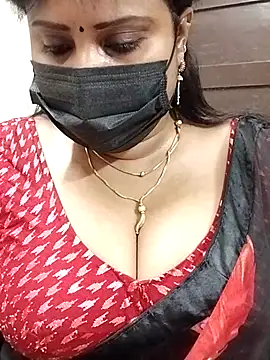 Snapshot of Queenflowerr chatting on March 20, 10:43 am Queenflowerr online show from March 20, 10:43 am