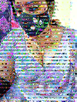 Queenflowerr online show from November 17, 9:46 am