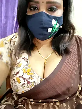 Queenflowerr online show from March 30, 6:59 am