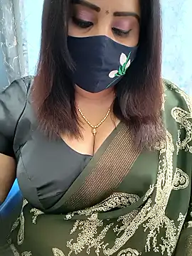 Queenflowerr online show from June 1, 10:48 am