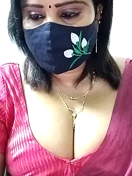 Snapshot of Queenflowerr chatting on September 9, 4:44 am Queenflowerr online show from September 9, 4:44 am