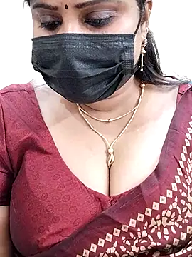 Snapshot of Queenflowerr chatting on February 25, 4:25 pm Queenflowerr online show from February 25, 4:25 pm