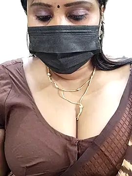 Snapshot of Queenflowerr chatting on March 16, 2:00 pm Queenflowerr online show from March 16, 2:00 pm