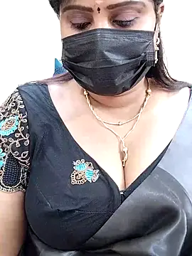 Snapshot of Queenflowerr chatting on February 28, 5:04 pm Queenflowerr online show from February 28, 5:04 pm