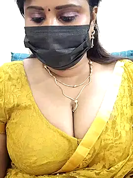 Snapshot of Queenflowerr chatting on March 10, 3:41 pm Queenflowerr online show from March 10, 3:41 pm