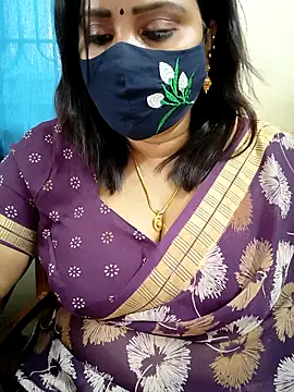 Queenflowerr online show from February 23, 5:52 am