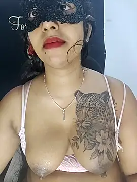 Snapshot of Sexy-Monikaa chatting on March 22, 10:48 pm Sexy-Monikaa online show from March 22, 10:48 pm