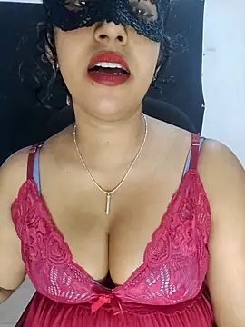 Snapshot of Sexy-Monikaa chatting on March 11, 7:25 pm Sexy-Monikaa online show from March 11, 7:25 pm