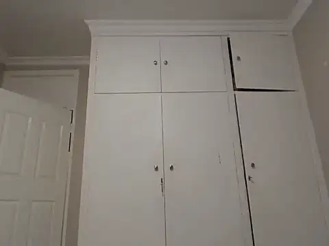 sydmanyoba online show from October 2, 4:32 pm