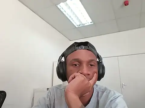 sydmanyoba online show from September 19, 9:46 am