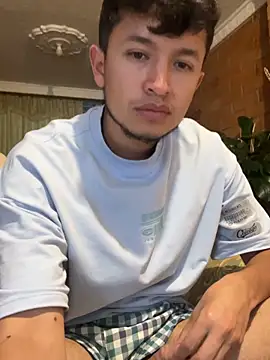 Snapshot of sebaxx8_ chatting on March 2, 10:17 pm sebaxx8 online show from March 2, 10:17 pm