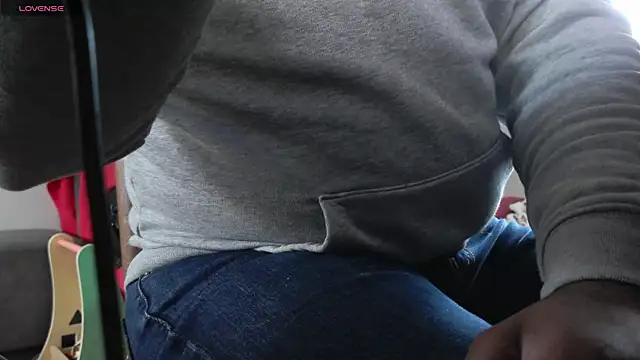 IndienTiger online show from December 5, 8:02 am