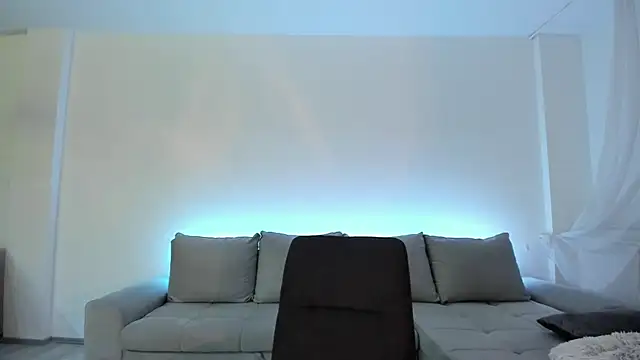 Snapshot of sarah_wang chatting on March 16, 9:47 pm sarah wang online show from March 16, 9:47 pm