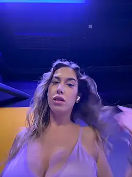 veronikawithDDDs online show from December 14, 6:57 pm