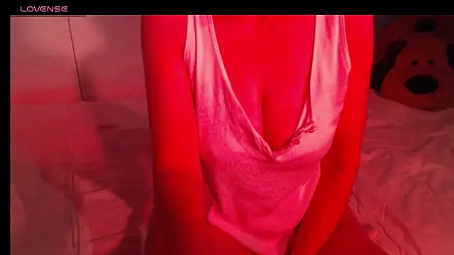 Snapshot of sweetchani666 chatting on February 13, 8:25 am sweetchani666 online show from February 13, 8:25 am