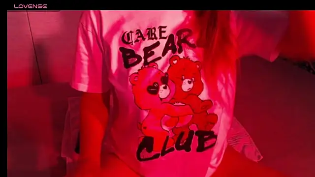 Snapshot of sweetchani666 chatting on March 29, 7:32 am sweetchani666 online show from March 29, 7:32 am