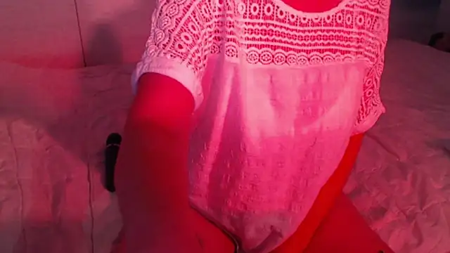 Snapshot of sweetchani666 chatting on December 15, 12:44 pm sweetchani666 online show from December 15, 12:44 pm