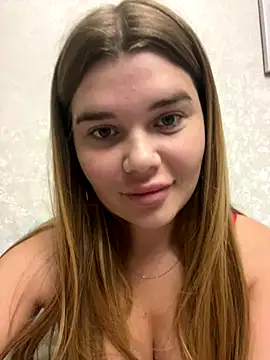 Snapshot of ella_zzz chatting on September 30, 4:02 pm ella zzz online show from September 30, 4:02 pm