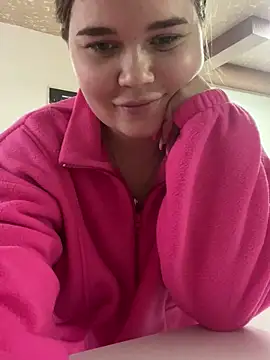 Snapshot of ella_zzz chatting on March 4, 2:10 pm ella zzz online show from March 4, 2:10 pm