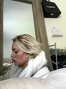 blissdimicco online show from October 25, 9:30 am