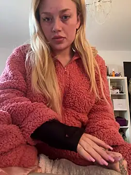 blissdimicco online show from January 17, 1:04 pm