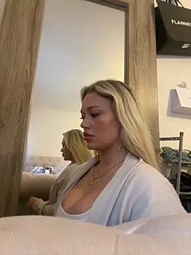 blissdimicco online show from October 12, 4:08 pm