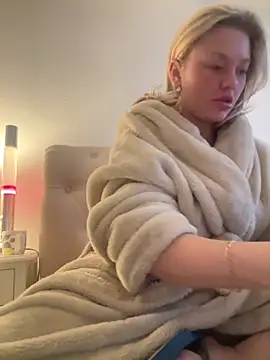 blissdimicco online show from April 15, 7:03 am