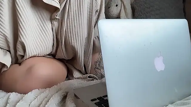 blissdimicco online show from April 9, 4:35 pm