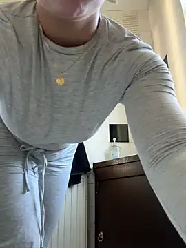 blissdimicco online show from March 26, 12:25 pm