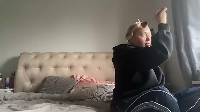 blissdimicco online show from March 4, 3:20 pm