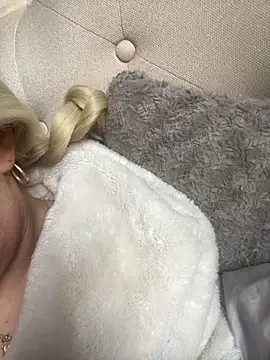 blissdimicco online show from November 1, 11:15 am