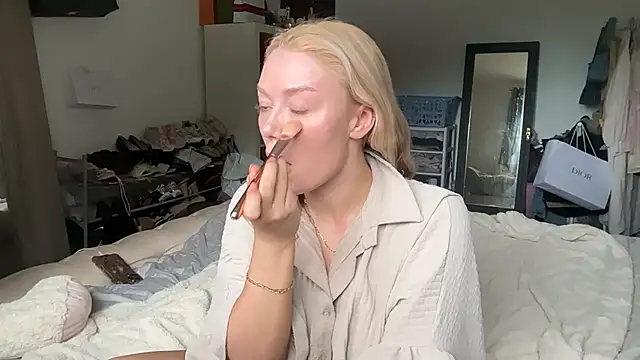 blissdimicco online show from May 31, 4:13 pm