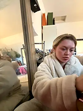 blissdimicco online show from December 4, 11:53 am