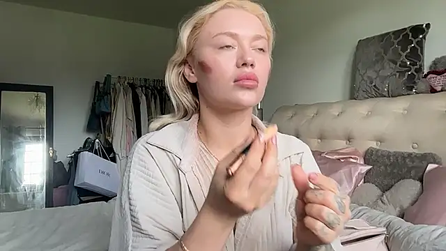 blissdimicco online show from June 2, 10:48 am