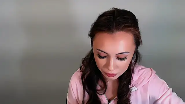 Snapshot of Nikonara_Love chatting on December 5, 1:21 pm Nikonara Love online show from December 5, 1:21 pm