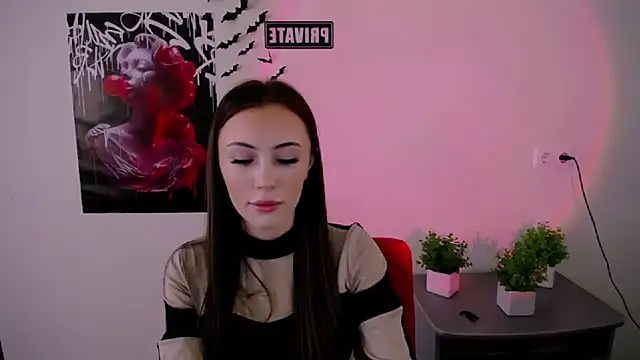 Snapshot of Nikonara_Love chatting on March 3, 12:17 pm Nikonara Love online show from March 3, 12:17 pm