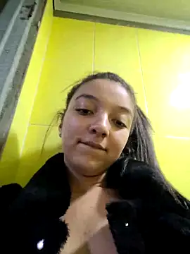 Briannasweeth17 online show from March 15, 2:35 am